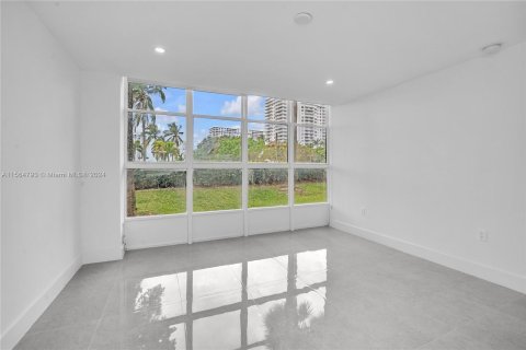 Condo in Aventura, Florida, 3 bedrooms  № 1100945 - photo 26