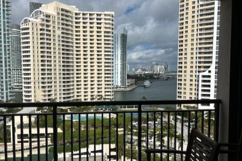 Condominio en venta en Miami, Florida, 1 dormitorio, 60.39 m2 № 938582 - foto 12