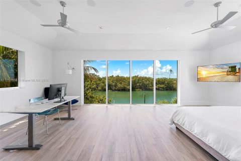 Casa en venta en Key Biscayne, Florida, 6 dormitorios, 746.1 m2 № 55663 - foto 7