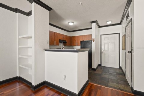 Condominio en venta en Orlando, Florida, 1 dormitorio, 68.65 m2 № 990857 - foto 2