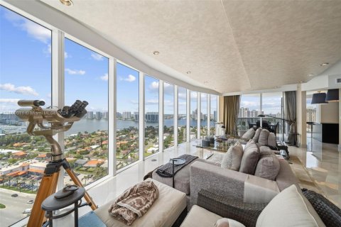 Copropriété à vendre à Sunny Isles Beach, Floride: 3 chambres, 266.07 m2 № 1365605 - photo 6