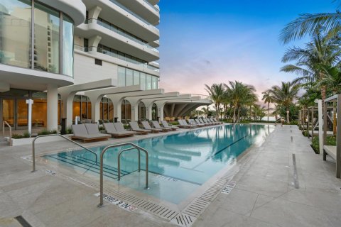 Condominio en venta en West Palm Beach, Florida, 3 dormitorios, 293.39 m2 № 759834 - foto 21