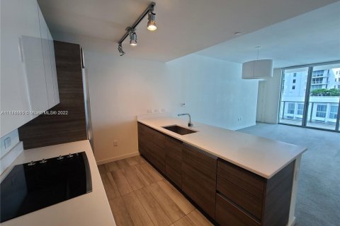 Condominio en venta en Miami, Florida, 2 dormitorios, 111.02 m2 № 2437 - foto 2