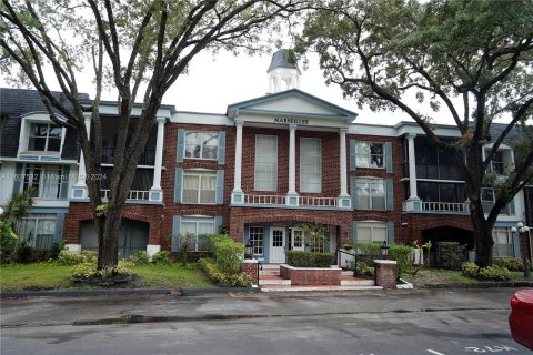 Condo in Lauderhill, Florida, 2 bedrooms  № 1229374 - photo 27