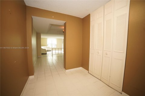 Copropriété à vendre à Lauderhill, Floride: 2 chambres, 117.06 m2 № 1229374 - photo 5