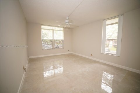 Copropriété à vendre à Lauderhill, Floride: 2 chambres, 117.06 m2 № 1229374 - photo 19