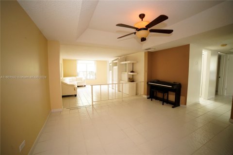 Copropriété à vendre à Lauderhill, Floride: 2 chambres, 117.06 m2 № 1229374 - photo 6