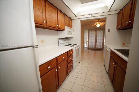 Copropriété à vendre à Lauderhill, Floride: 2 chambres, 117.06 m2 № 1229374 - photo 14