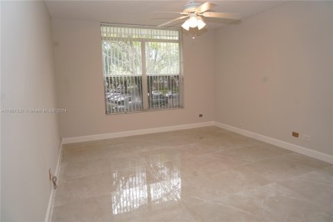 Copropriété à vendre à Lauderhill, Floride: 2 chambres, 117.06 m2 № 1229374 - photo 16