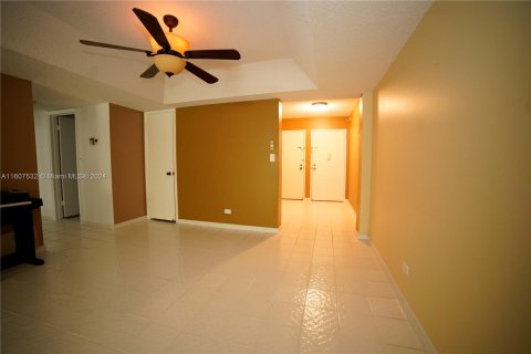 Copropriété à vendre à Lauderhill, Floride: 2 chambres, 117.06 m2 № 1229374 - photo 8