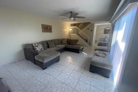 Touwnhouse à vendre à West Palm Beach, Floride: 2 chambres, 114.83 m2 № 925451 - photo 14