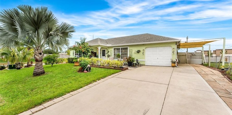 Villa ou maison à Palm Bay, Floride 2 chambres, 92.9 m2 № 1280231