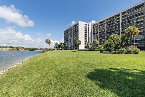 Condominio en venta en North Palm Beach, Florida, 3 dormitorios, 160.35 m2 № 786035 - foto 10