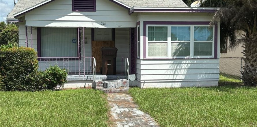 House in Lake Wales, Florida 3 bedrooms, 91.79 sq.m. № 1376121