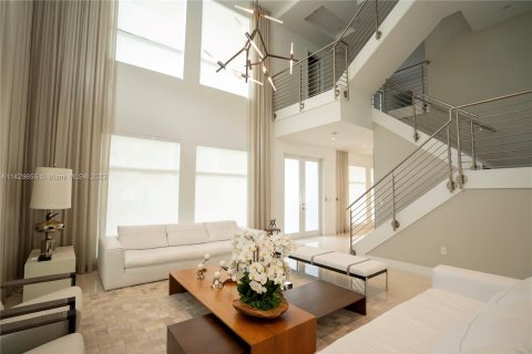 Villa ou maison à vendre à Doral, Floride: 5 chambres, 376.35 m2 № 643516 - photo 24