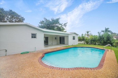 Villa ou maison à vendre à Margate, Floride: 3 chambres, 170.2 m2 № 850076 - photo 5