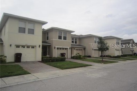 Adosado en venta en Kissimmee, Florida, 3 dormitorios, 128.39 m2 № 1312063 - foto 1