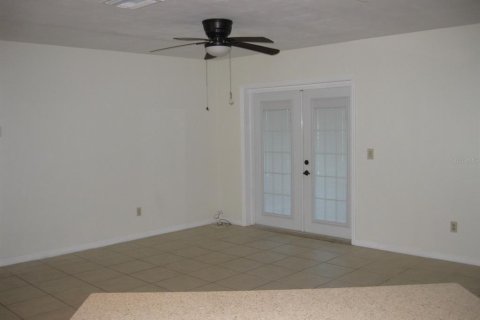 House in Dunedin, Florida 2 bedrooms, 114.73 sq.m. № 1378268 - photo 14