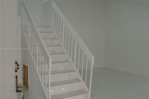 Townhouse in Miami, Florida 3 bedrooms, 115.66 sq.m. № 1409349 - photo 6