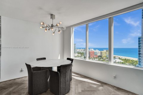 Condo in Miami Beach, Florida, 2 bedrooms  № 1409346 - photo 4