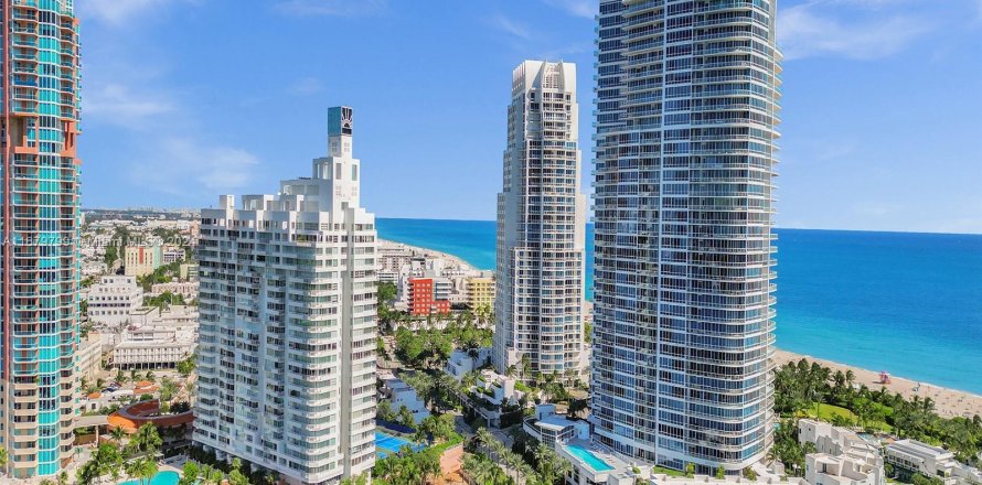 Condo in Miami Beach, Florida, 2 bedrooms  № 1409346