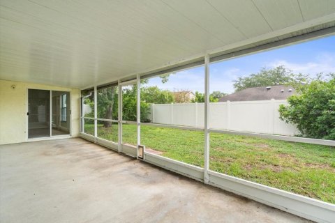 House in Tampa, Florida 3 bedrooms, 154.68 sq.m. № 1317133 - photo 3