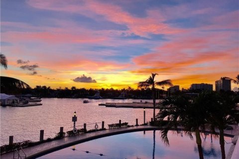 Condo in Fort Lauderdale, Florida, 2 bedrooms  № 1096284 - photo 25