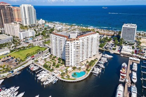 Condo in Fort Lauderdale, Florida, 2 bedrooms  № 1096284 - photo 22