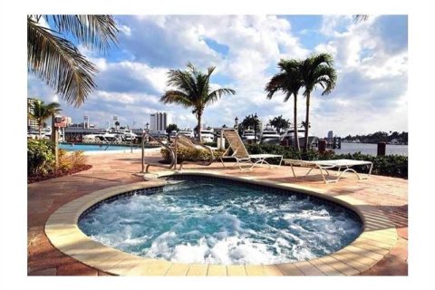 Copropriété à vendre à Fort Lauderdale, Floride: 2 chambres, 139.35 m2 № 1096284 - photo 8