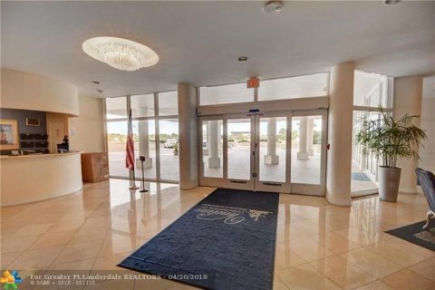 Condo in Fort Lauderdale, Florida, 2 bedrooms  № 1096284 - photo 21