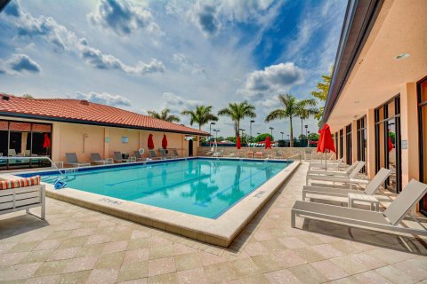 Condo in Palm Beach Gardens, Florida, 2 bedrooms  № 1096281 - photo 6