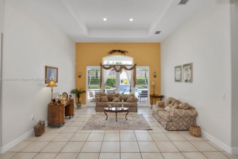 Villa ou maison à vendre à Miami, Floride: 5 chambres, 334.91 m2 № 1331563 - photo 28