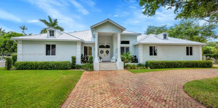 Villa ou maison à Miami, Floride 5 chambres, 334.91 m2 № 1331563