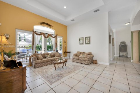 Villa ou maison à vendre à Miami, Floride: 5 chambres, 334.91 m2 № 1331563 - photo 29