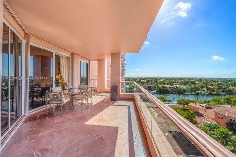 Condominio en venta en Coral Gables, Florida, 2 dormitorios, 238.76 m2 № 1236487 - foto 17