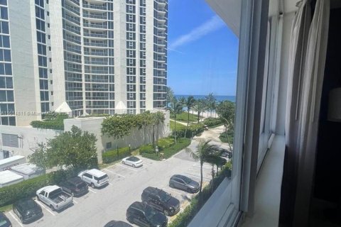 Copropriété à vendre à Sunny Isles Beach, Floride: 38.09 m2 № 1236459 - photo 3