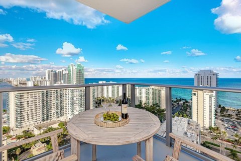 Copropriété à vendre à Hollywood, Floride: 2 chambres, 99.87 m2 № 1103801 - photo 21