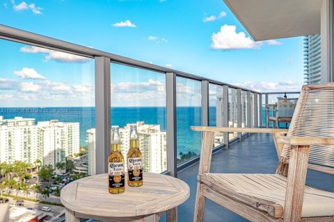 Condominio en venta en Hollywood, Florida, 2 dormitorios, 99.87 m2 № 1103801 - foto 18