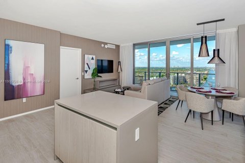 Copropriété à vendre à Hollywood, Floride: 2 chambres, 99.87 m2 № 1103801 - photo 8