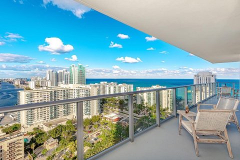 Copropriété à vendre à Hollywood, Floride: 2 chambres, 99.87 m2 № 1103801 - photo 19