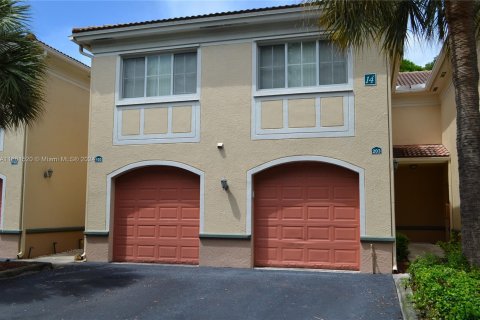 Touwnhouse à louer à Miramar, Floride: 3 chambres, 134.71 m2 № 1368794 - photo 1