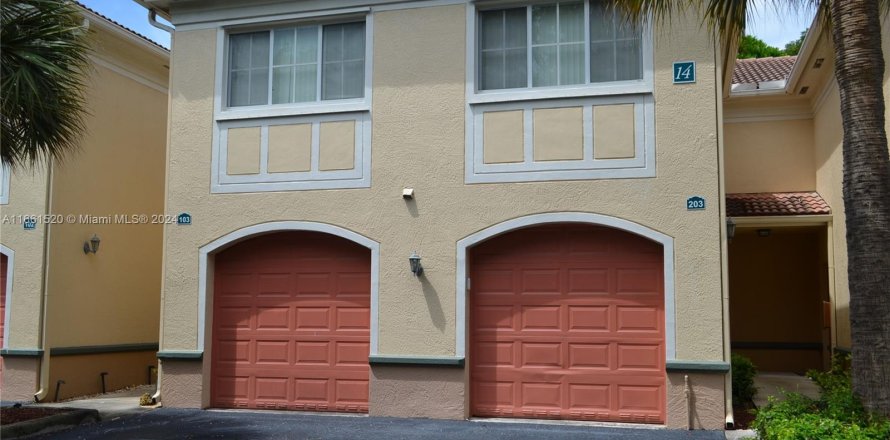 Townhouse in Miramar, Florida 3 bedrooms, 134.71 sq.m. № 1368794