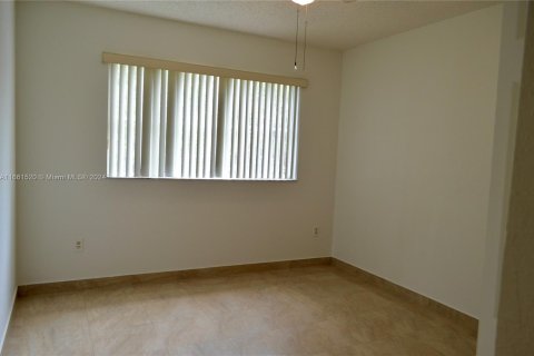 Adosado en alquiler en Miramar, Florida, 3 dormitorios, 134.71 m2 № 1368794 - foto 13