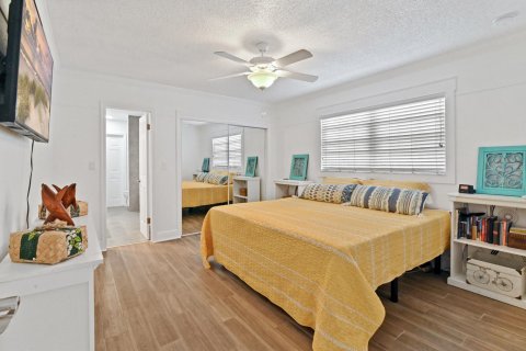 Купить виллу или дом в Лейк-Уорт, Флорида 3 спальни, 157.93м2, № 1155505 - фото 18