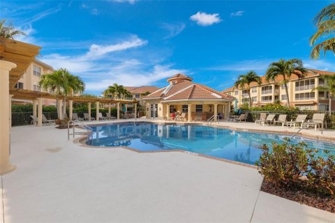 Condominio en venta en Cape Coral, Florida, 2 dormitorios, 129.51 m2 № 1082533 - foto 24