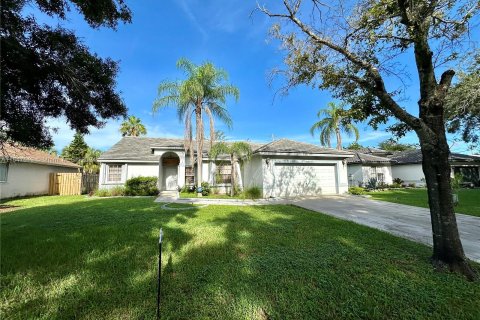 House in Coconut Creek, Florida 4 bedrooms, 185.25 sq.m. № 1330194 - photo 2