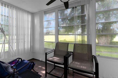 Copropriété à vendre à Tamarac, Floride: 2 chambres, 99.87 m2 № 1374286 - photo 29