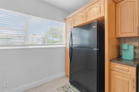 Copropriété à vendre à Tamarac, Floride: 2 chambres, 99.87 m2 № 1374286 - photo 4