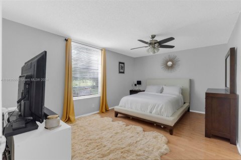 Copropriété à vendre à Tamarac, Floride: 2 chambres, 99.87 m2 № 1374286 - photo 15