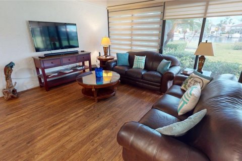 Condominio en venta en Punta Gorda, Florida, 3 dormitorios, 240.8 m2 № 838684 - foto 18
